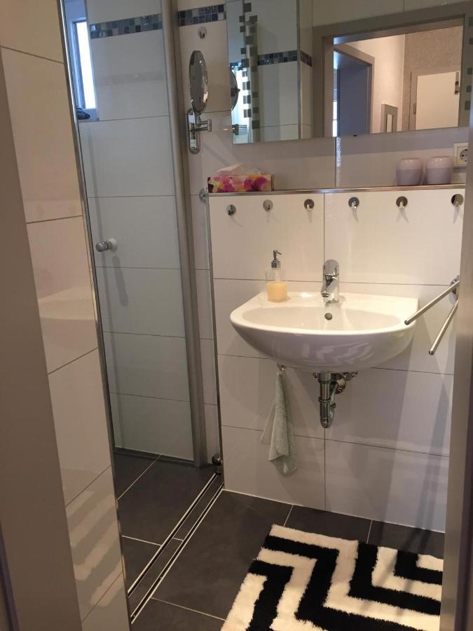 Haus Grewe In Kaub Apartment Ruang foto